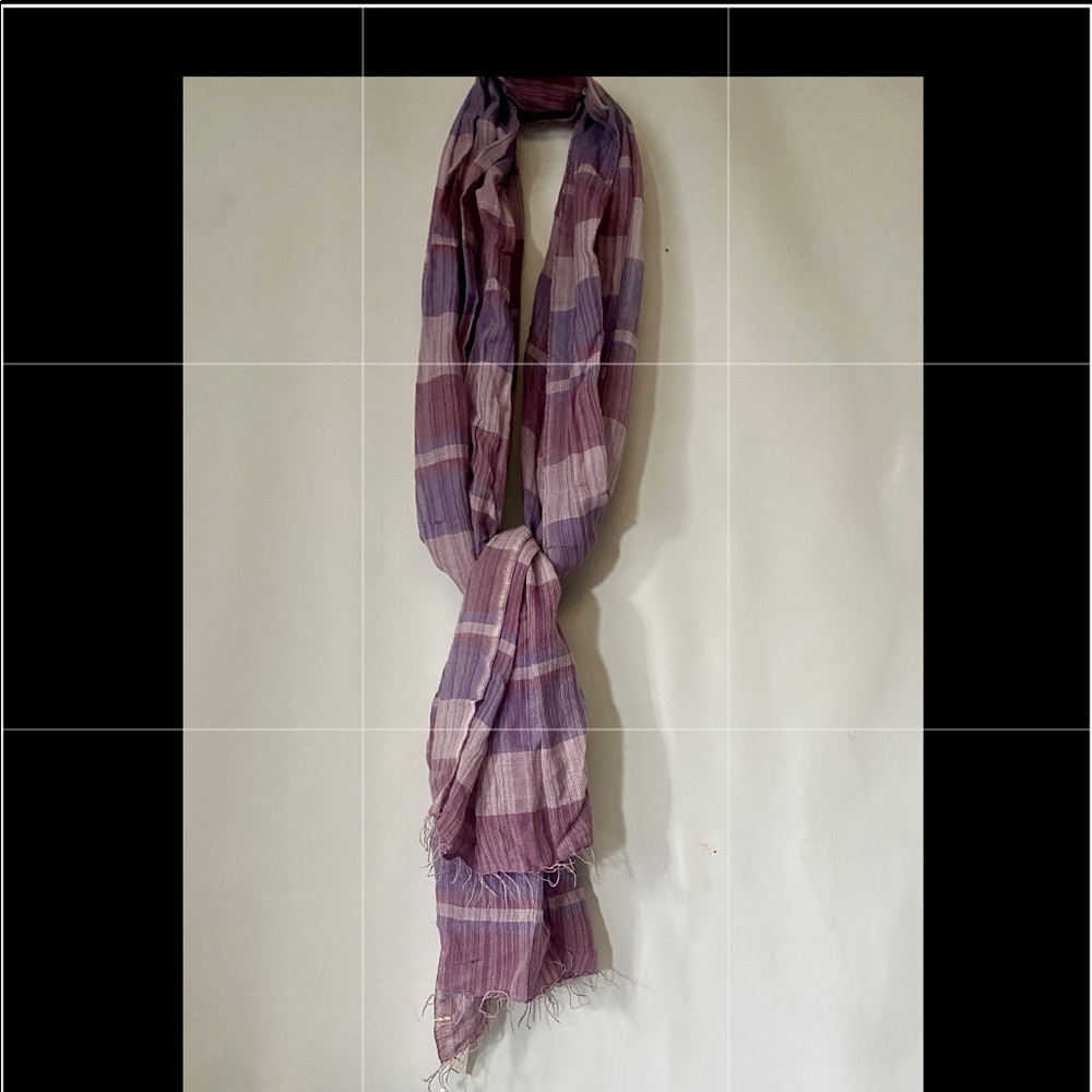 Eileen Fisher $118 Hand-loomed Ethiopian
Cotton Jacquard Scarf